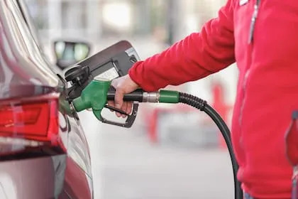 Combustibles aumentan hasta un 4% desde noviembre